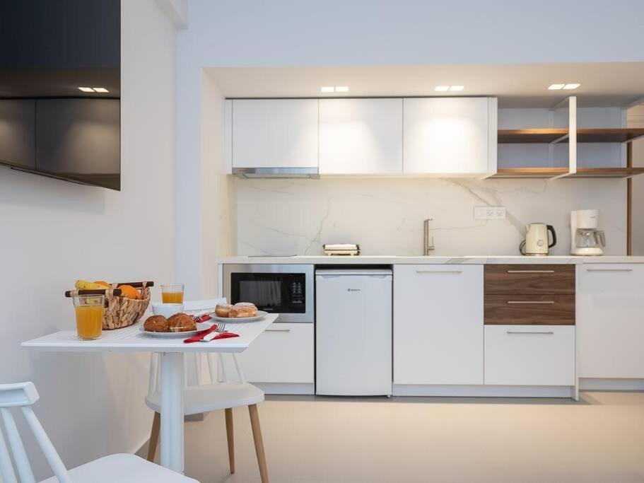 Iris Luxury Apartment At The Heraklion Center ภายนอก รูปภาพ