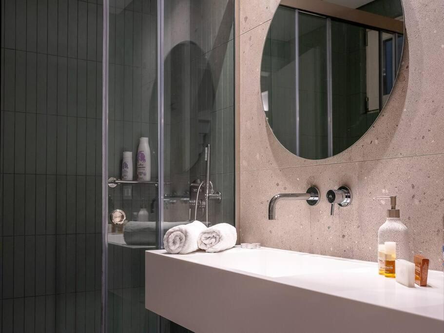 Iris Luxury Apartment At The Heraklion Center ภายนอก รูปภาพ