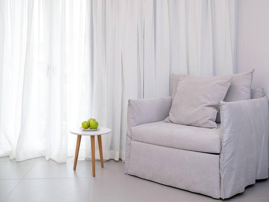 Iris Luxury Apartment At The Heraklion Center ภายนอก รูปภาพ